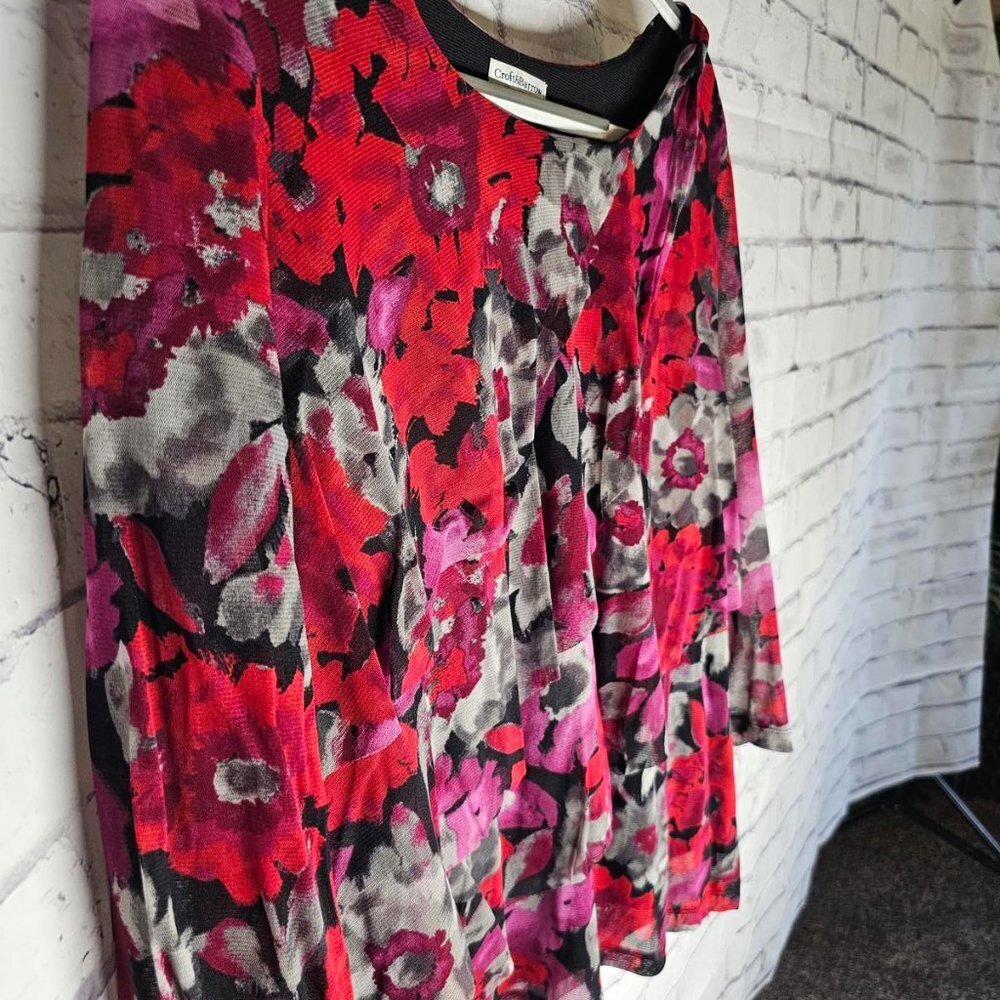 Red Flower Ruffle Top - Picture 2 of 6